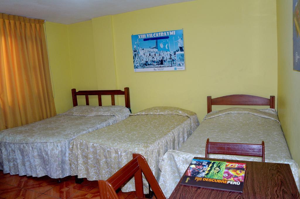 Hostal Iquique Lima Exterior photo